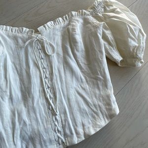 Astr the label white top